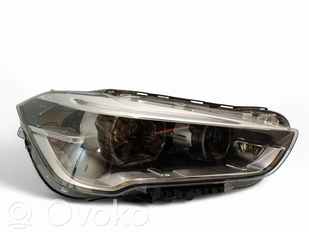 BMW X1 F48 F49 Lampa przednia 