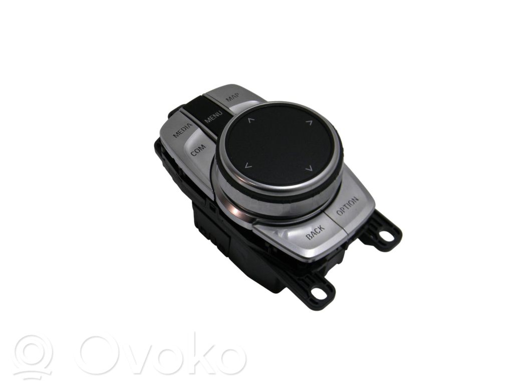 BMW 7 G11 G12 Panel radia 