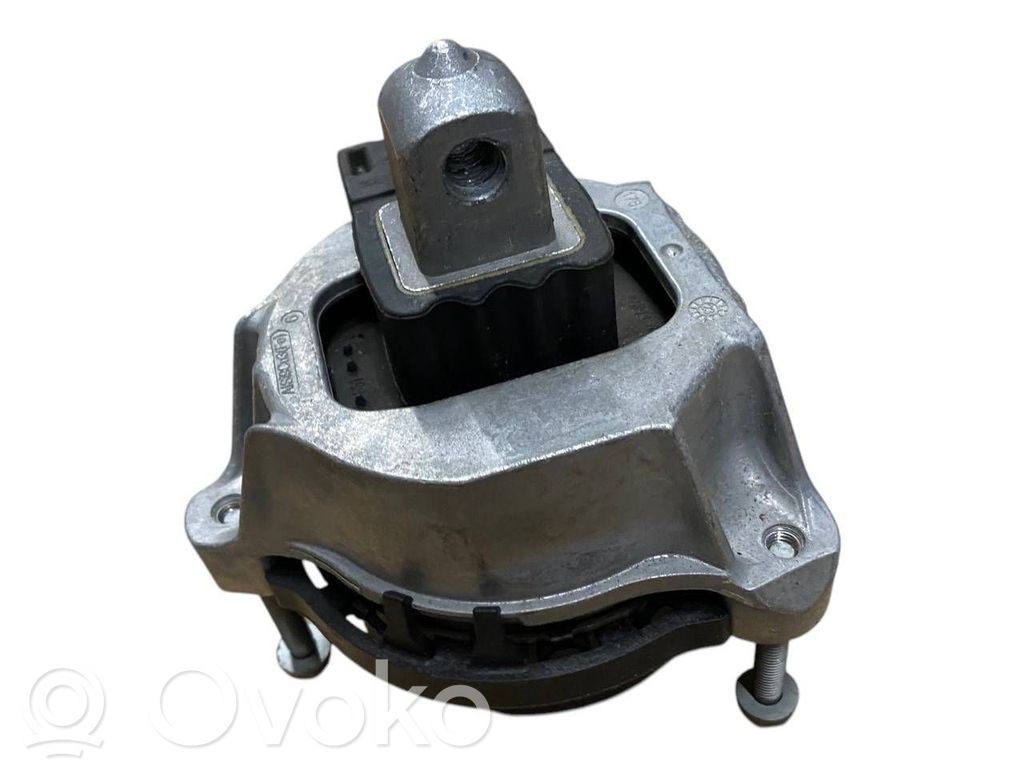 Engine mount bracket   2987952