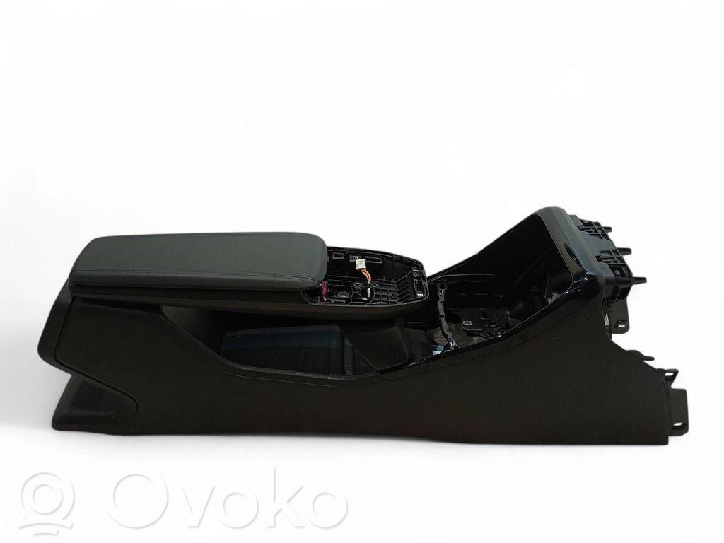 BMW 2 Active Tourer U06 Centrinė konsolė 