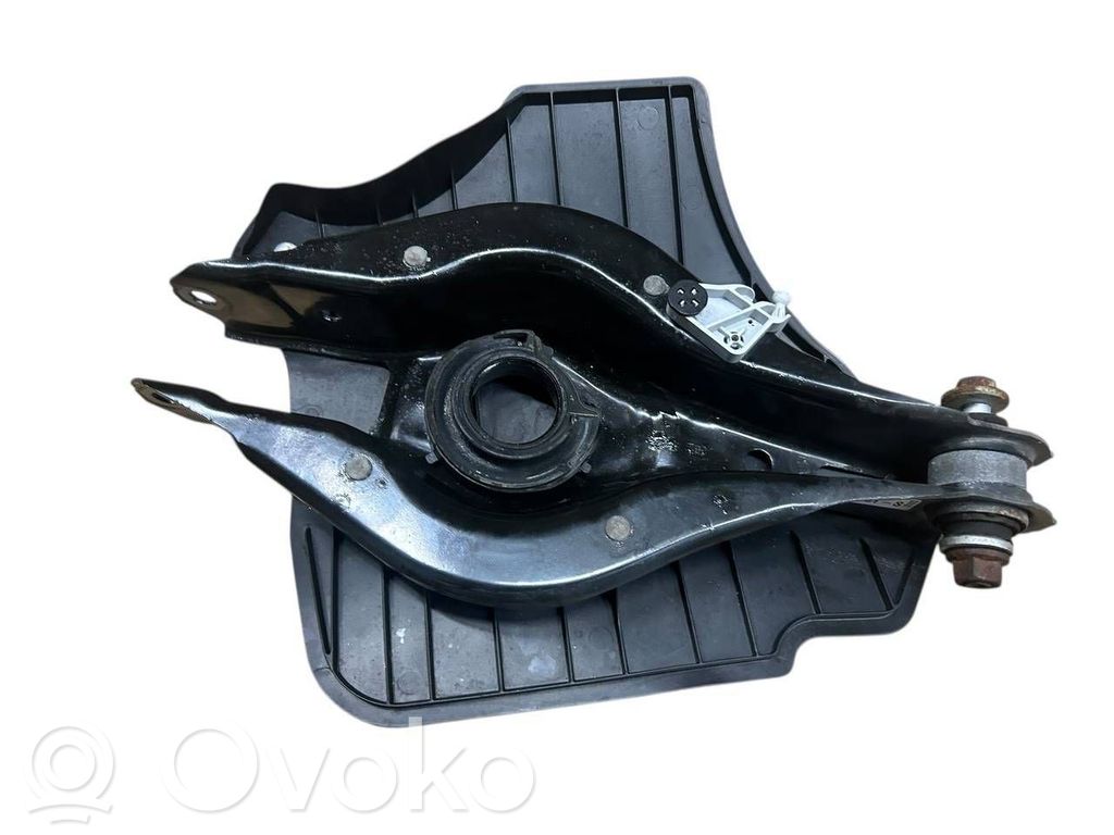 BMW 4 G22 G23 G24 G26 Braț control spate 