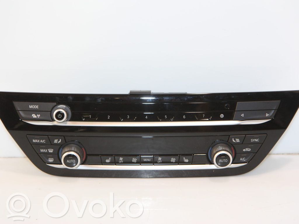 BMW 5 G30 G31 G38 Climate control unit 