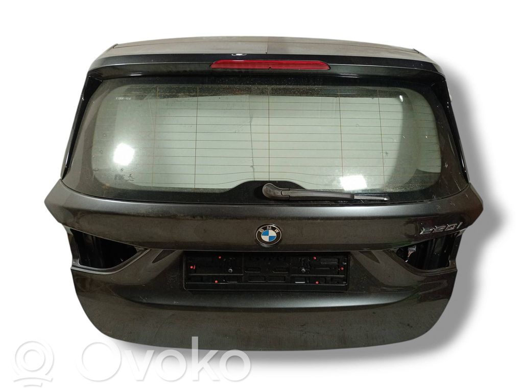BMW 2 F46 Tylna klapa bagażnika 