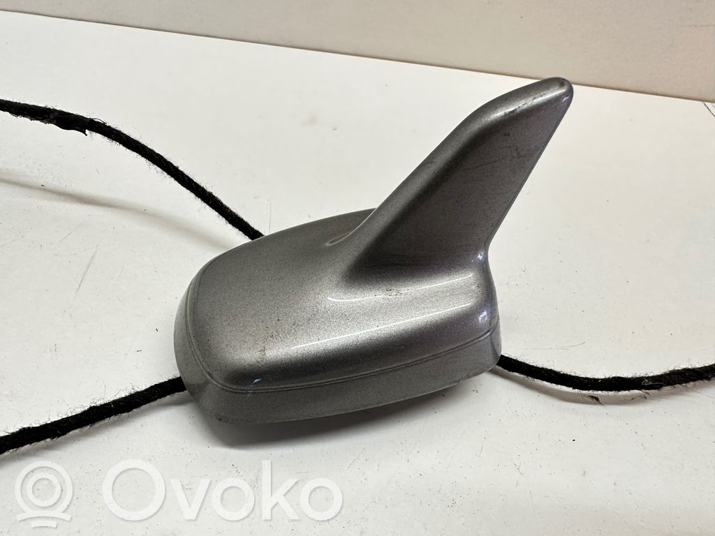 Audi A6 S6 C6 4F GPS-pystyantenni 