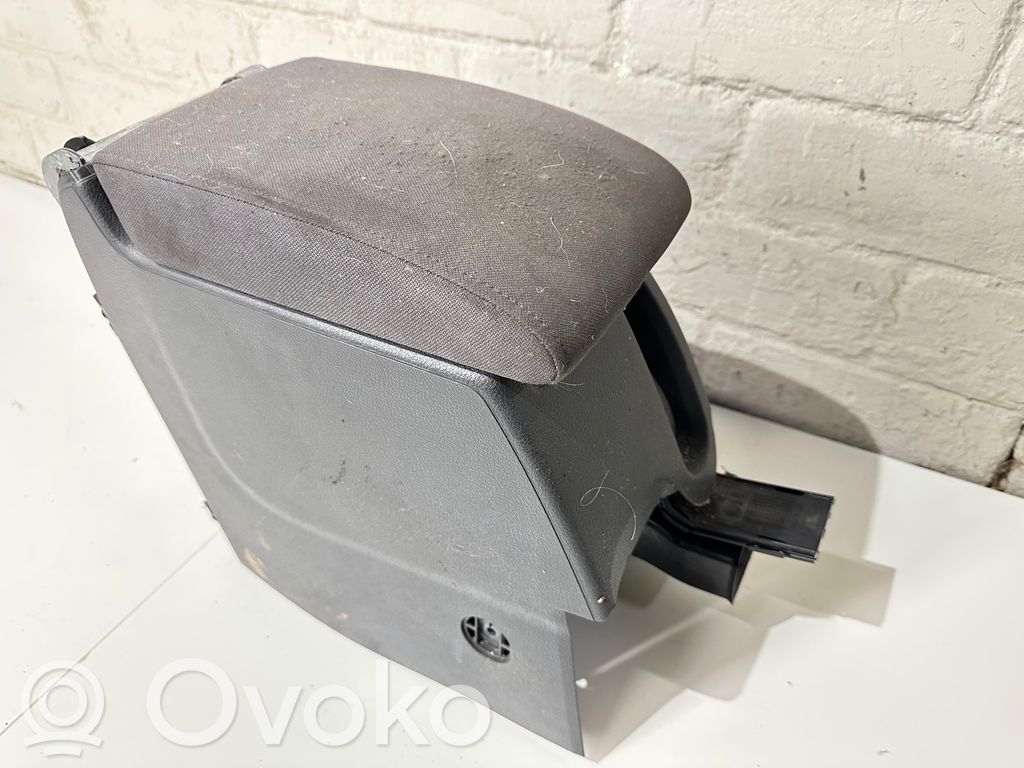 Volkswagen Golf Plus Armrest 