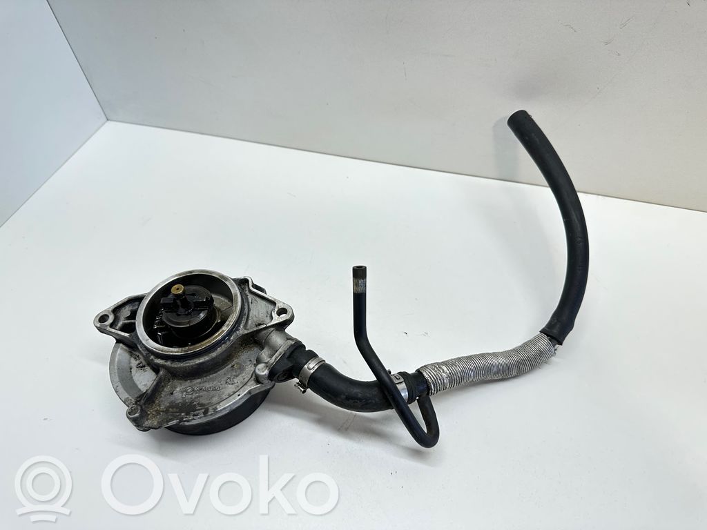 Audi A6 S6 C6 4F Vacuum pump 