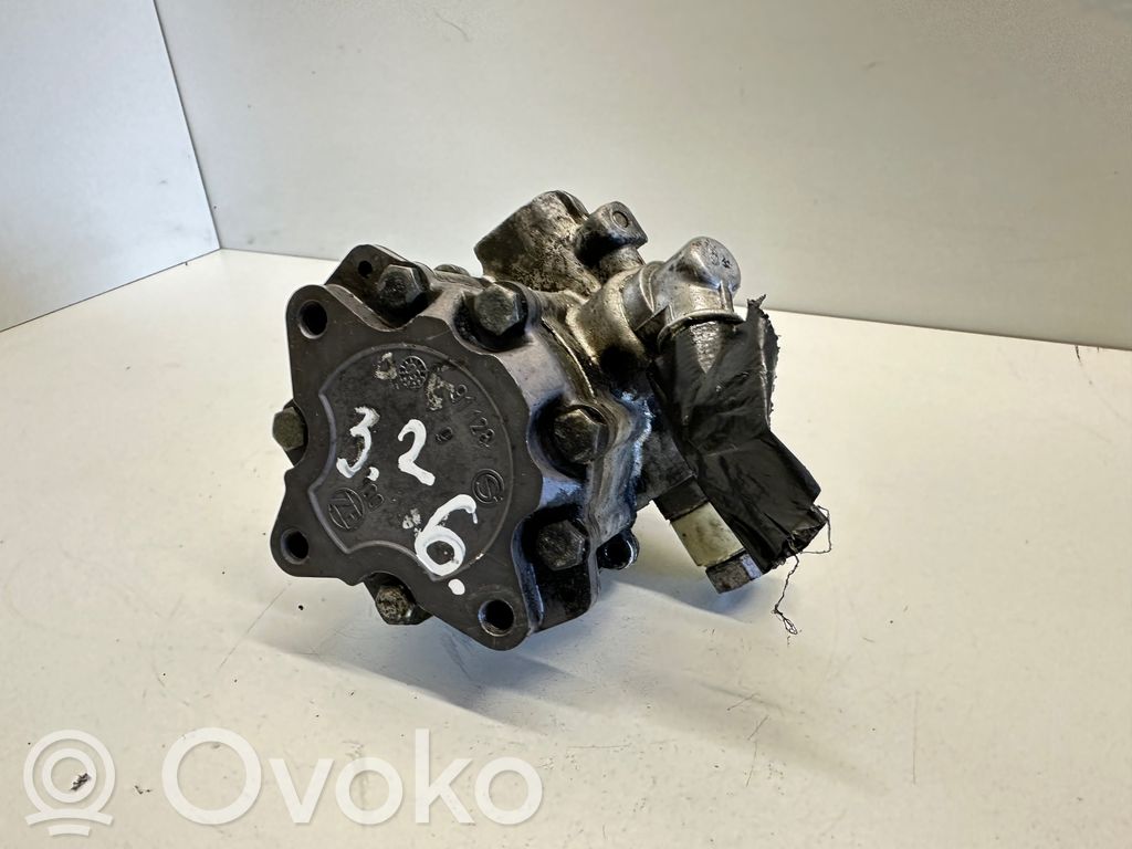 Audi A6 S6 C6 4F Ohjaustehostimen pumppu 