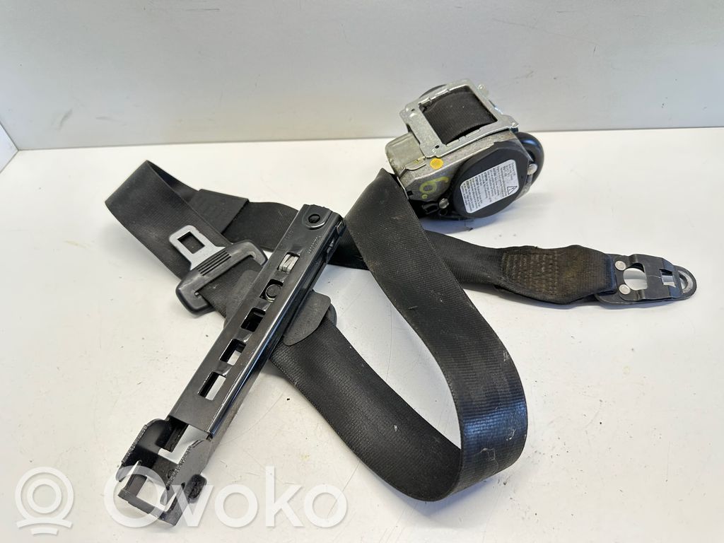Audi A4 S4 B7 8E 8H Pas bezpieczeństwa fotela przedniego 