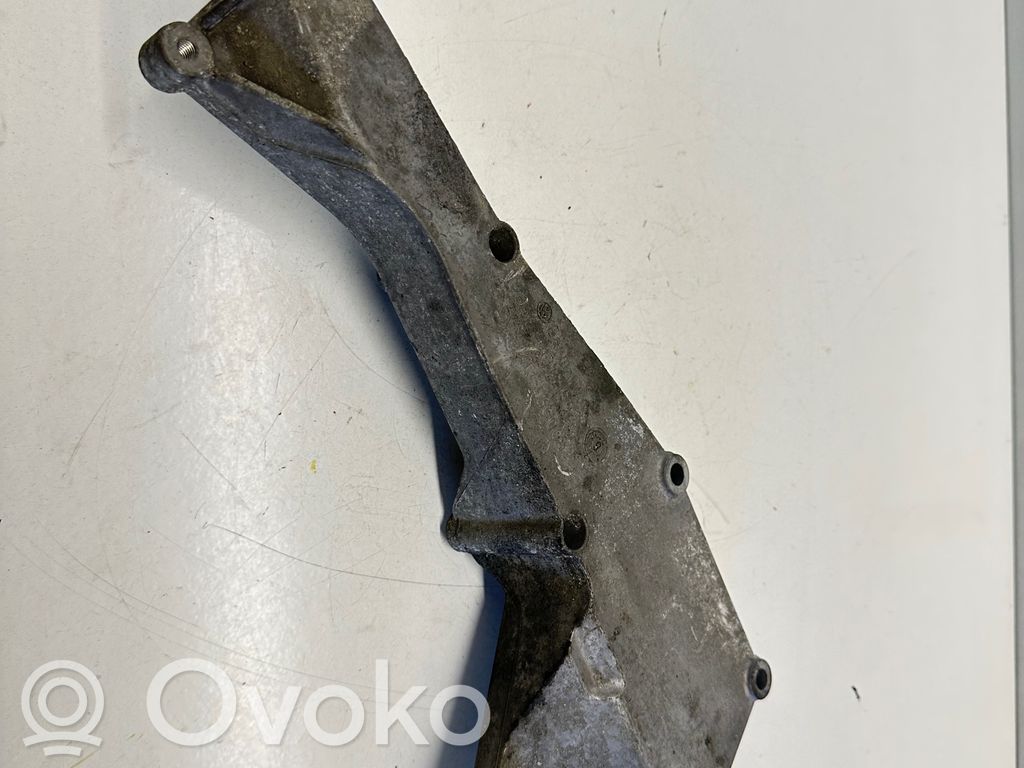 Audi A4 S4 B8 8K Uchwyt / Mocowanie chłodnicy spalin EGR 