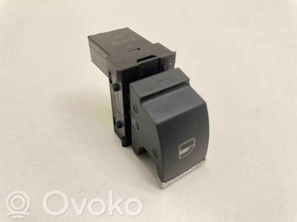 Volkswagen Tiguan Przyciski szyb 