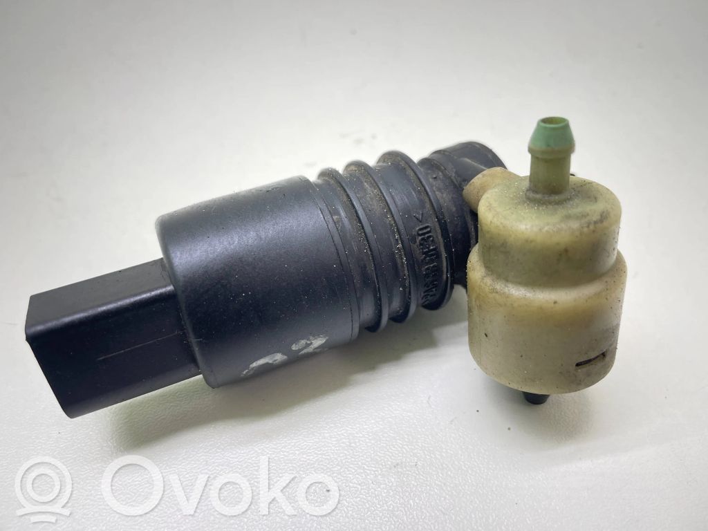 Windscreen/windshield washer pump