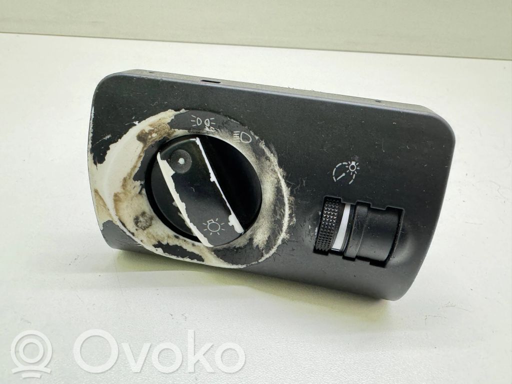 Audi A6 S6 C5 4B Light switch 
