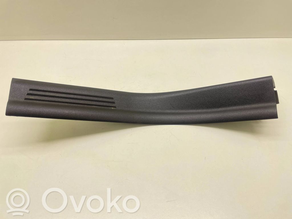 Volvo V50 Listwa progowa tylna 