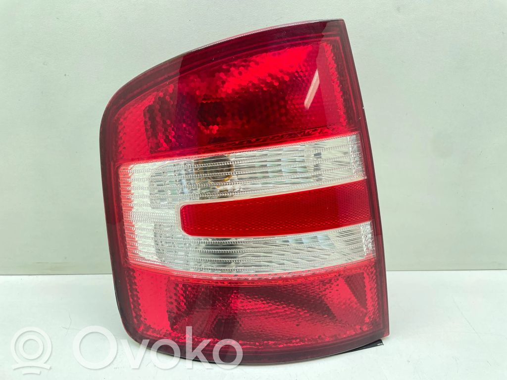 Skoda Fabia Mk2 (5J) Lampă spate în caroserie 