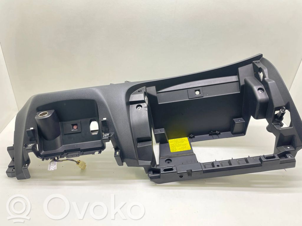 Subaru Forester SH Daiktadėžės (bordačioko) remas 
