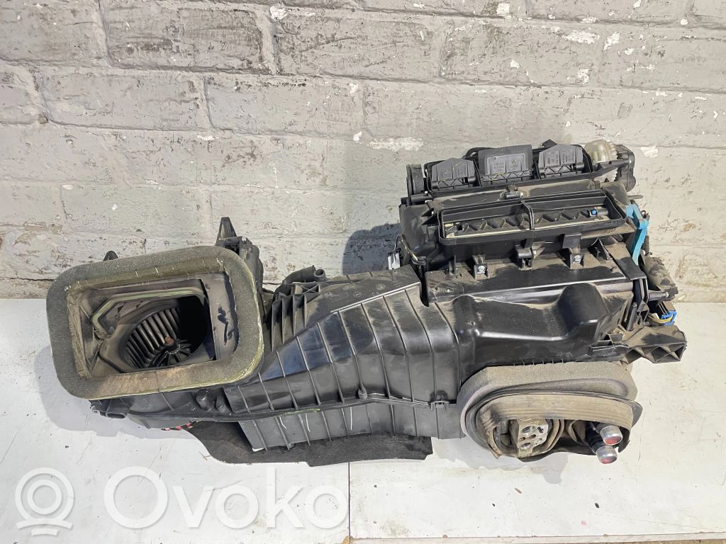 Volkswagen Golf VI Salono oro mazgo komplektas 