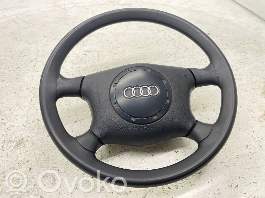 Audi A3 S3 8L Ohjauspyörä 