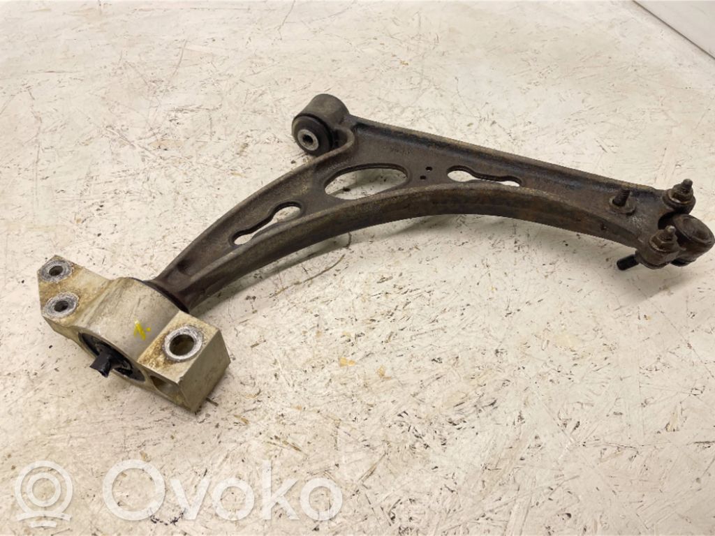 Volkswagen Touran I Dakša 