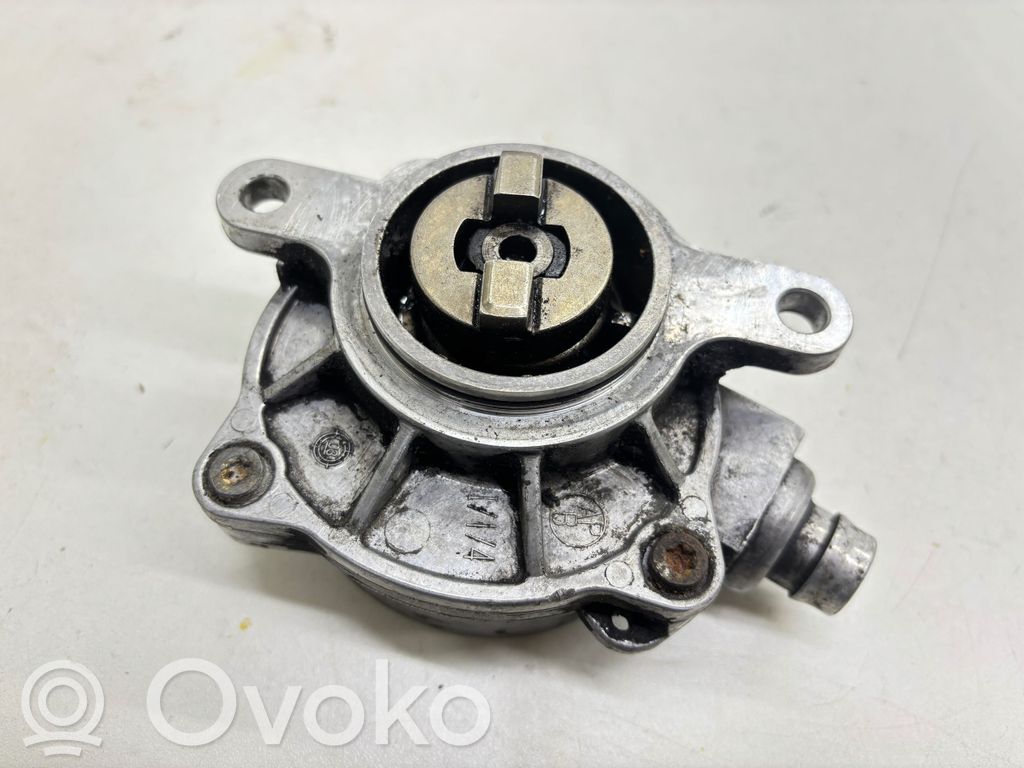 Opel Vivaro Vakuumo pompa 