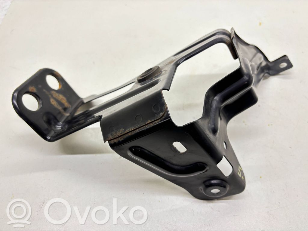 Audi A6 S6 C6 4F Support, tuyau de refroidissement intermédiaire 