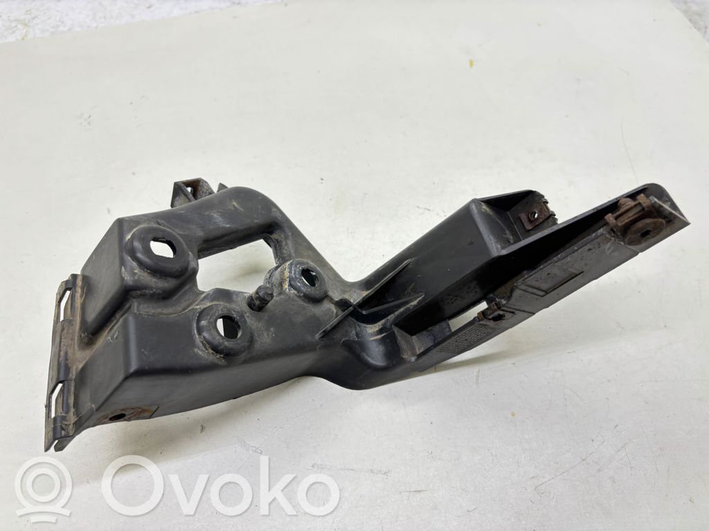 Audi A8 S8 D3 4E Rear bumper mounting bracket 