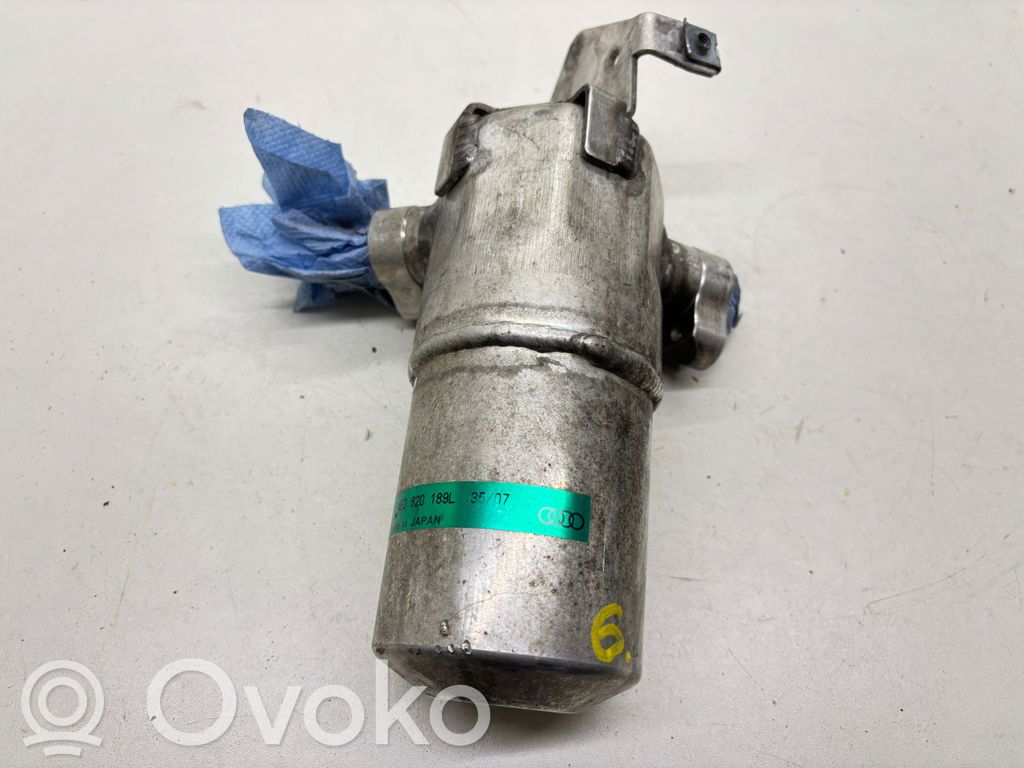 Audi A8 S8 D3 4E Ilmastointilaitteen ilmankuivain (A/C) 
