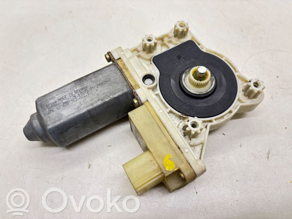 BMW 7 E65 E66 Front door window regulator motor 
