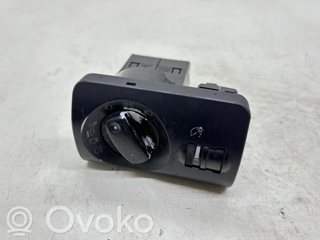 Audi A6 S6 C5 4B Light switch 