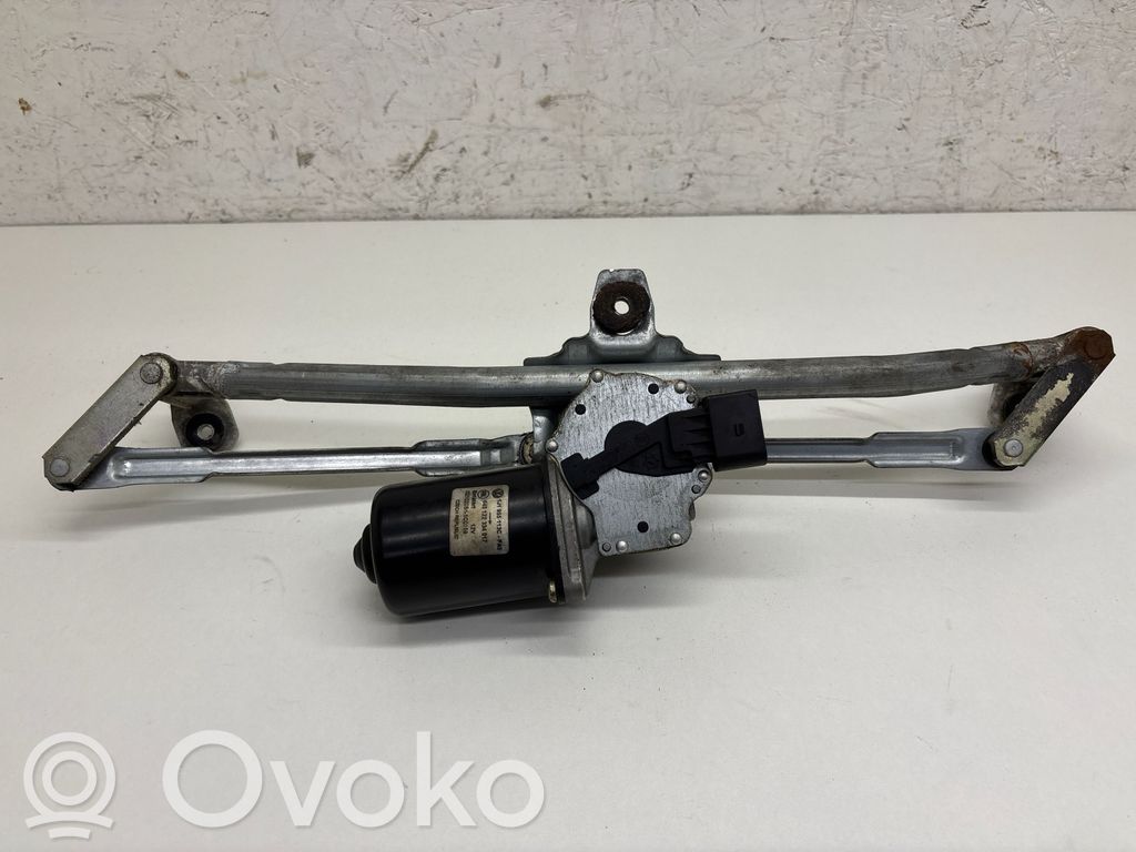 Volkswagen Bora Wischergestänge Wischermotor vorne 