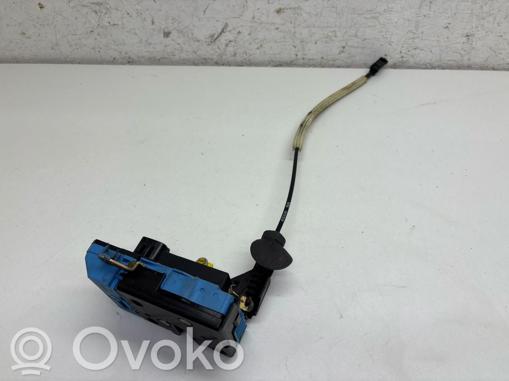 Volvo XC90 Front door lock 