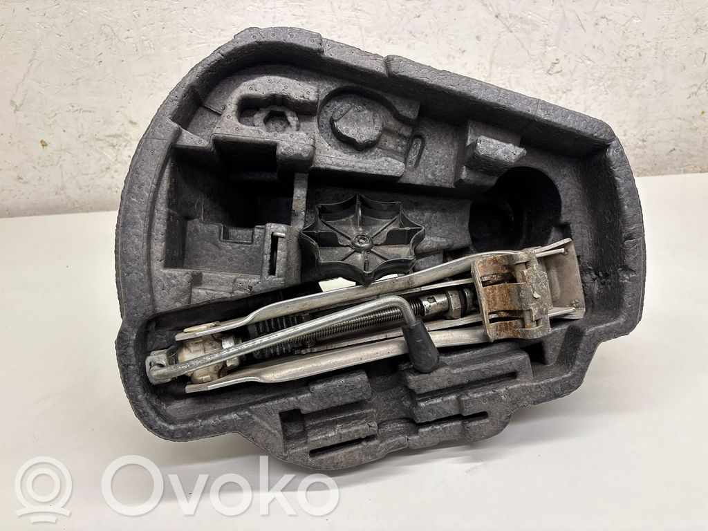 Volkswagen Bora Työkalusarja 