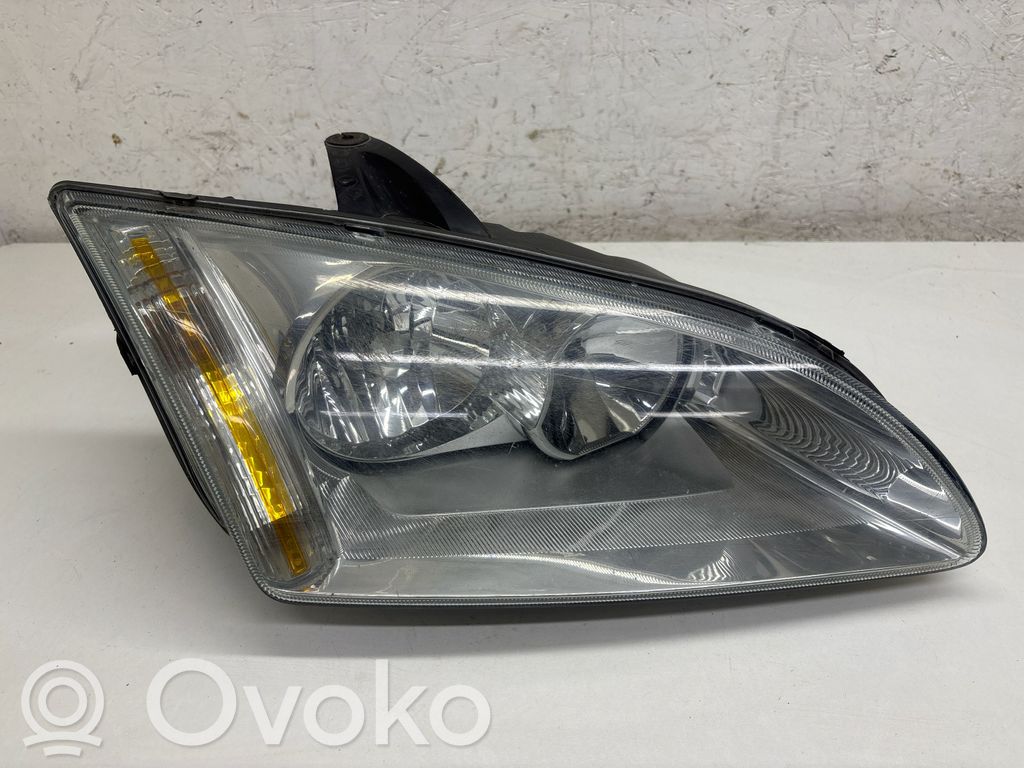 Ford Focus Headlight/headlamp 