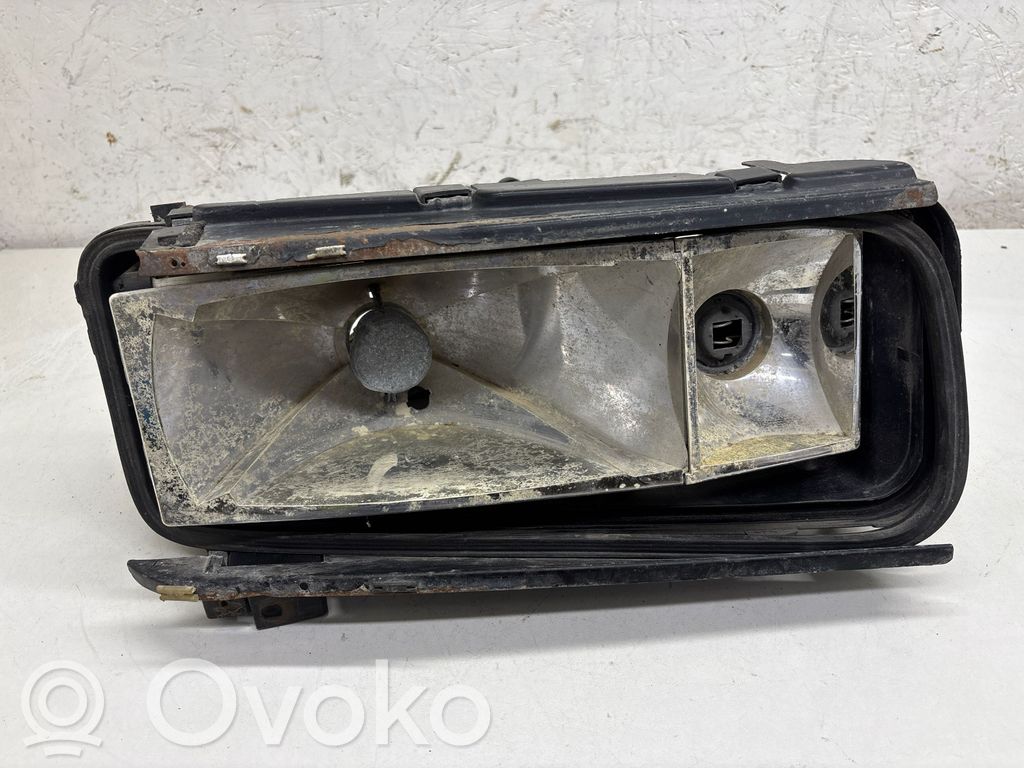 Audi 200 Phare frontale 
