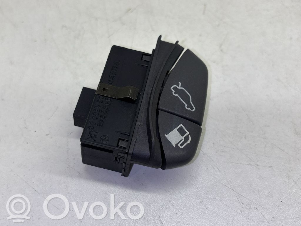 Volvo S70  V70  V70 XC Tailgate opening switch 
