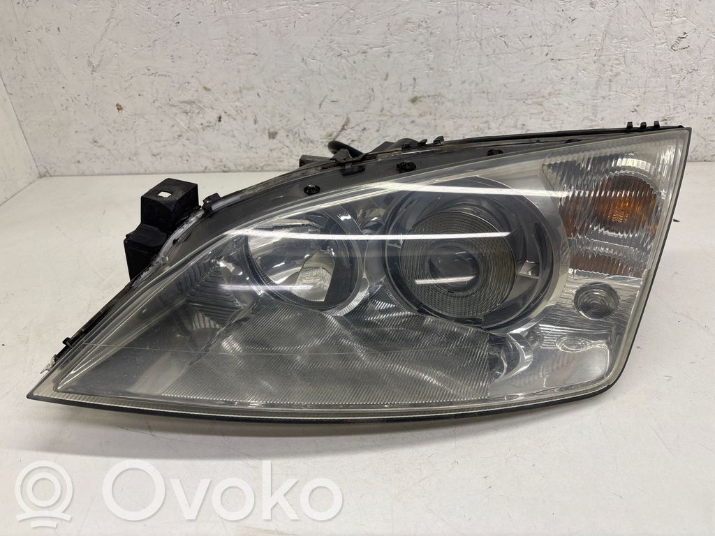 Ford Mondeo Mk III Phare frontale 