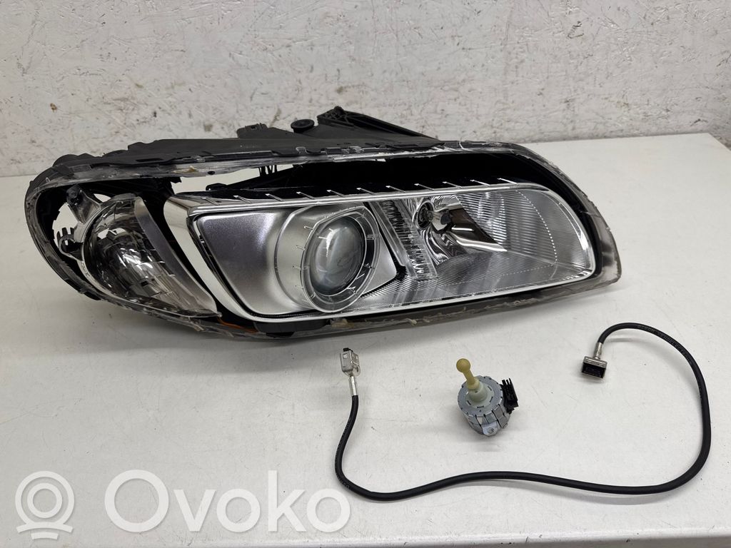 Volvo V70 Phare frontale 