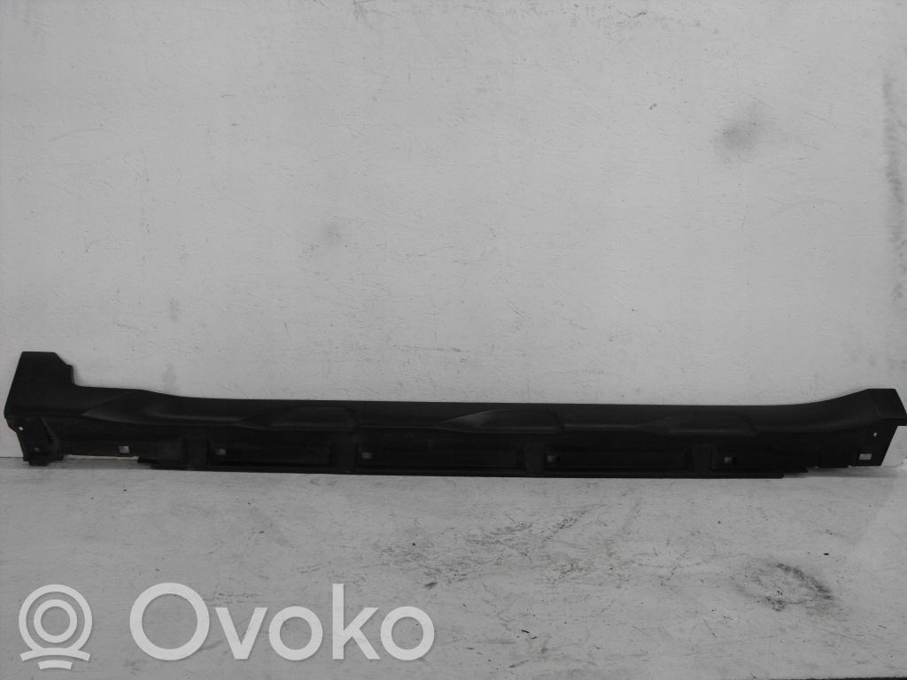 Subaru Outback (BS) Listón 