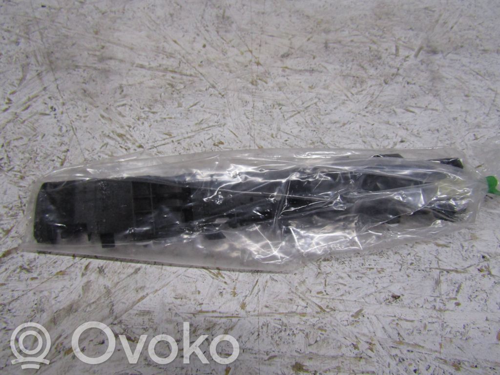 Opel Corsa E Rear bumper mounting bracket 