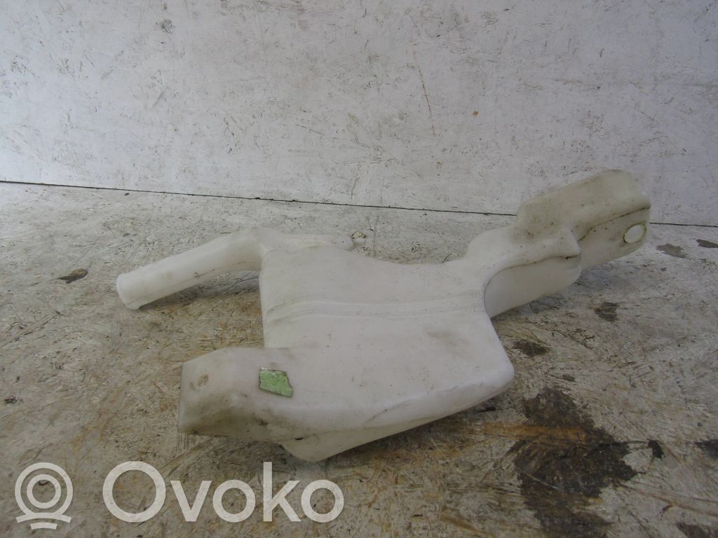 Ford Fiesta Langų skysčio bakelis 