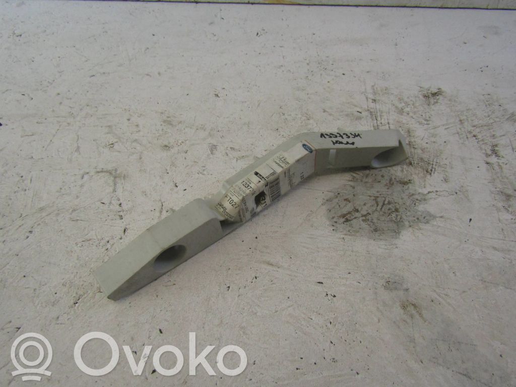 Ford Focus Front bumper mounting bracket 