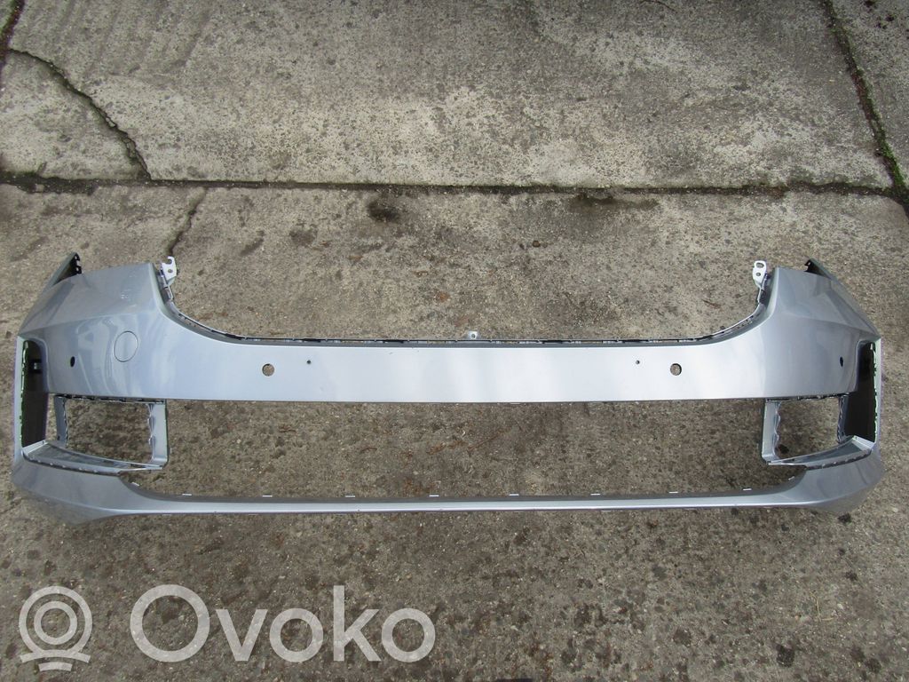 Skoda Superb B9 Parachoques delantero 