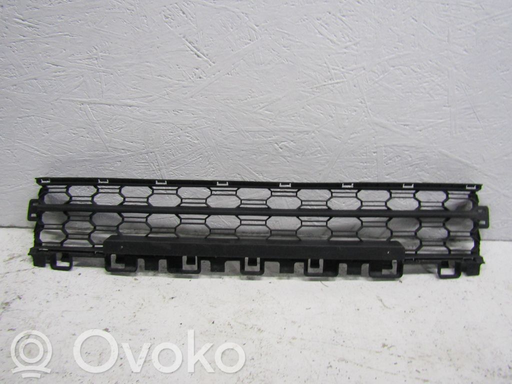 Skoda Octavia Mk4 Kratka dolna zderzaka przedniego 