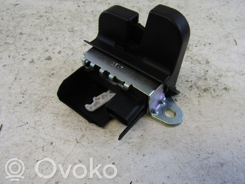 Volkswagen Polo V 6R Tailgate/trunk/boot lock/catch/latch 