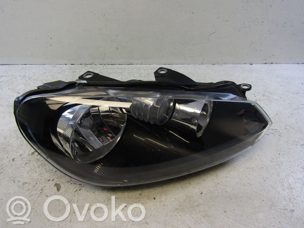 Volkswagen Golf VI Lampa przednia 
