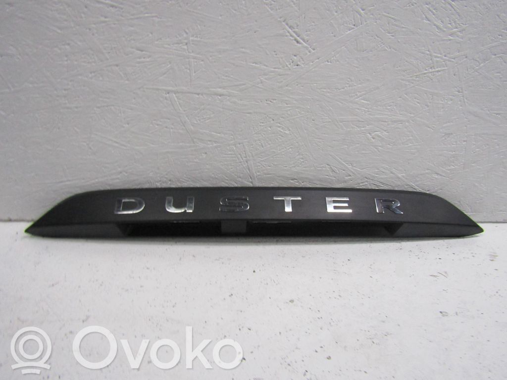Dacia Duster II Trunk door license plate light bar 