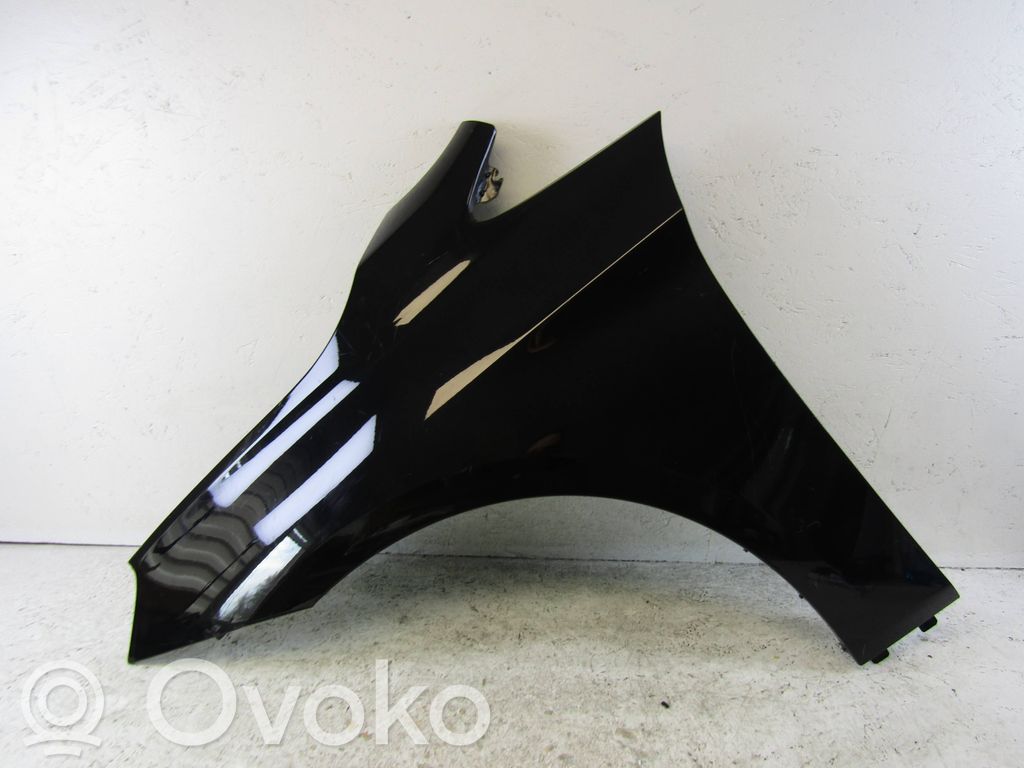 BMW 2 F45 Sparnas 
