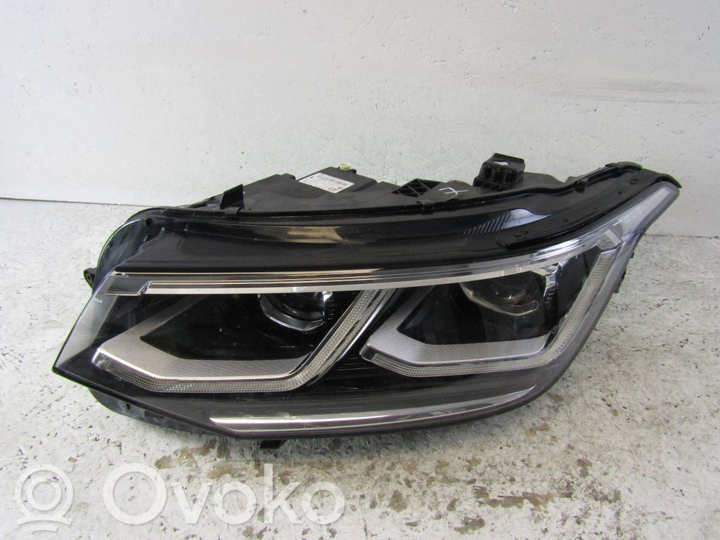 Volkswagen Tiguan Scheinwerfer 