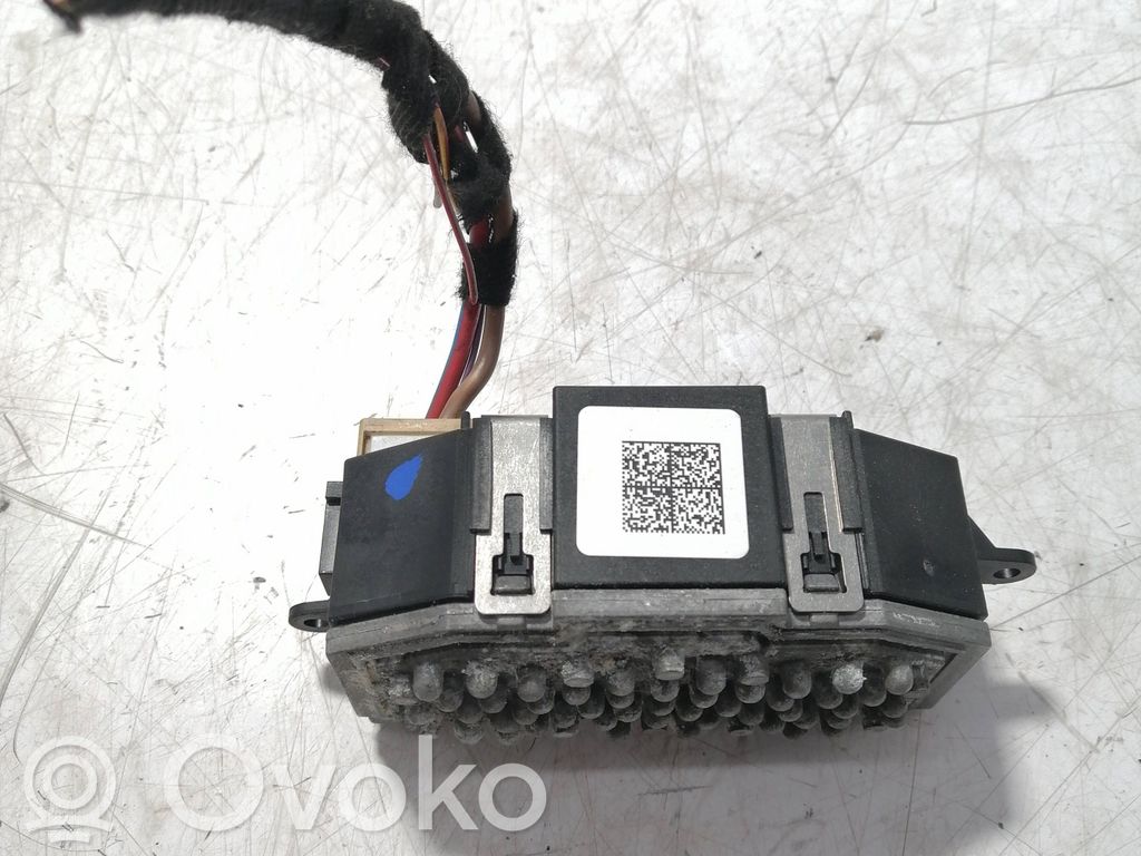 Audi A4 S4 B7 8E 8H Inne elementy układu klimatyzacji A/C 