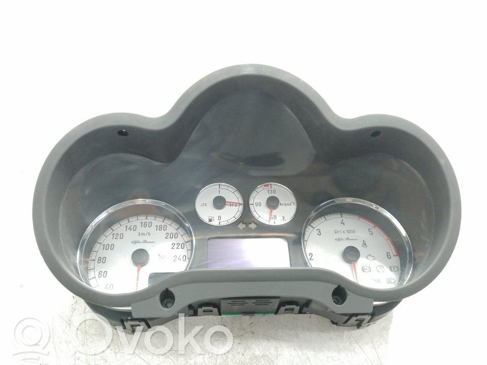 Alfa Romeo 147 Vitezometru (grup de instrumente) 