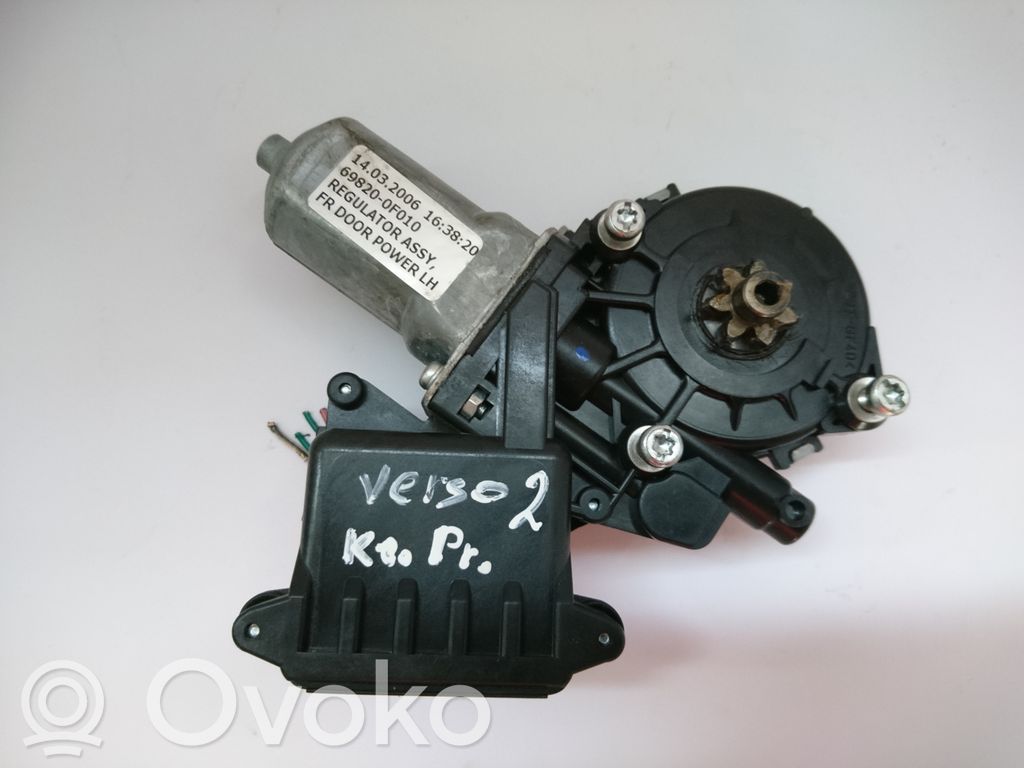Toyota Corolla Verso AR10 Silnik regulatora szyby drzwi przednich 